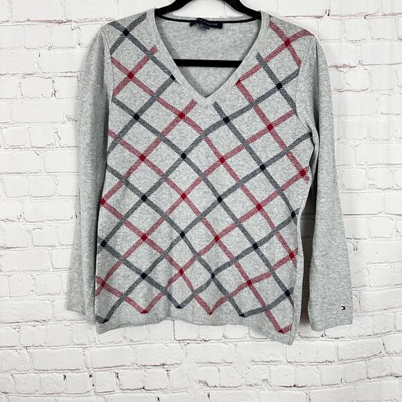 Tommy Hilfiger Women's V-Neck Sweater Size‎ M Gray Argyle Design - Picture 1 of 5